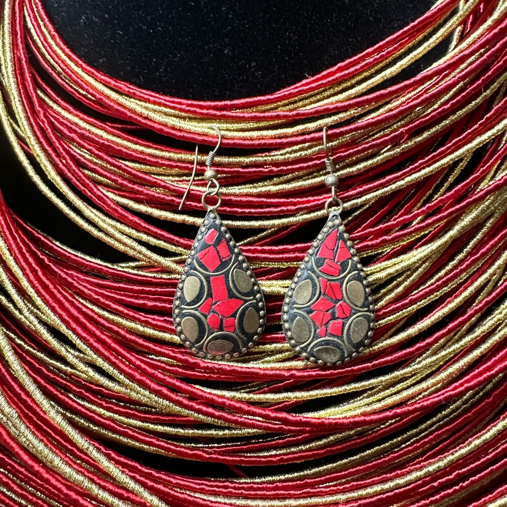 Sassy Jones Necklace and earrings.  Necklace is Like new condition
